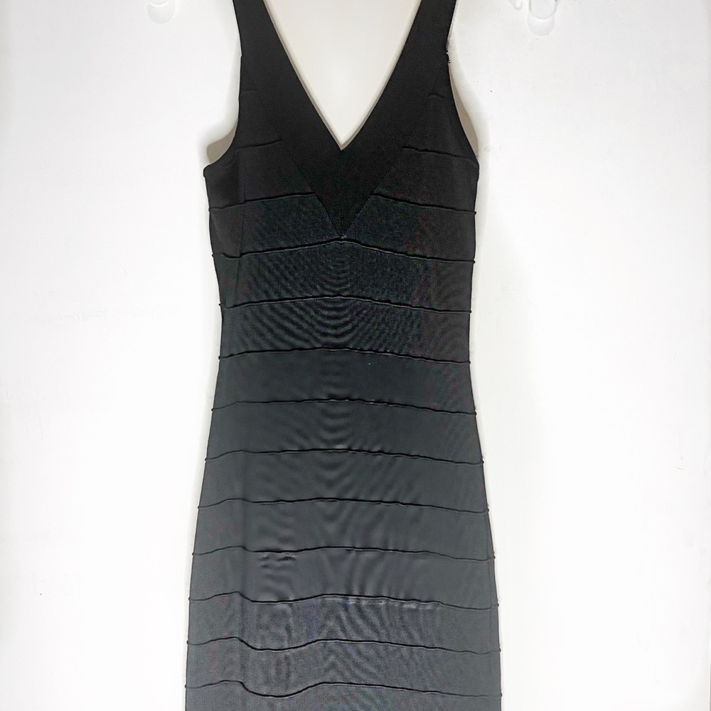 Black bodycon dress